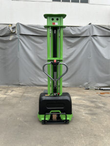 self propelled forklift